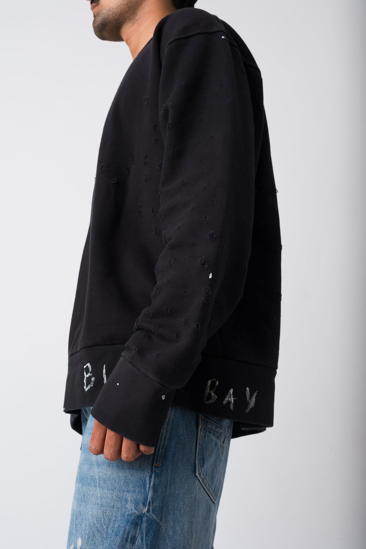 BLACK RAW HANDWRITTEN DISTRESSED ATELIER CREW NECK