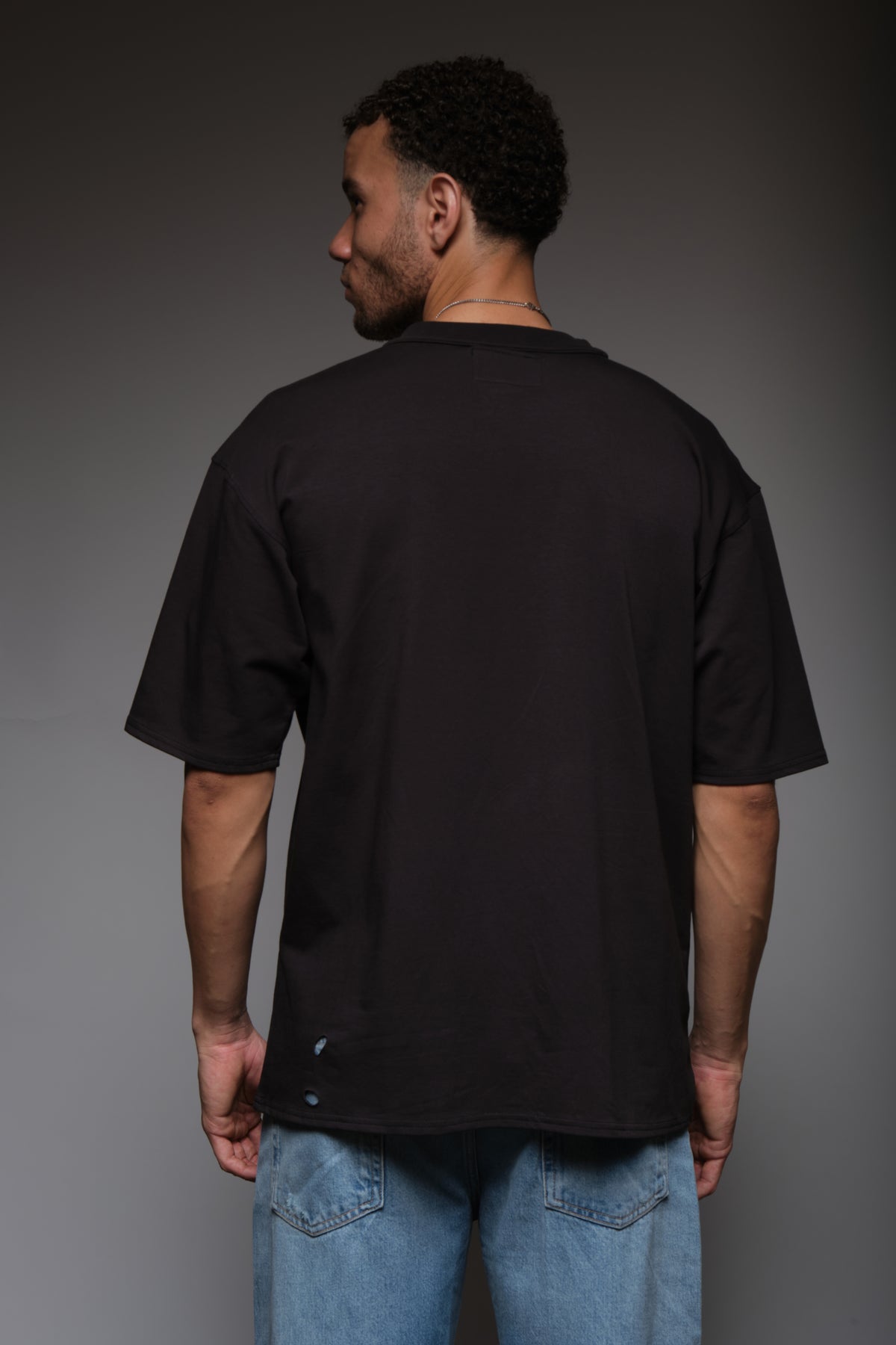 DYSTOPIA DISTRESSED TEE BLACK