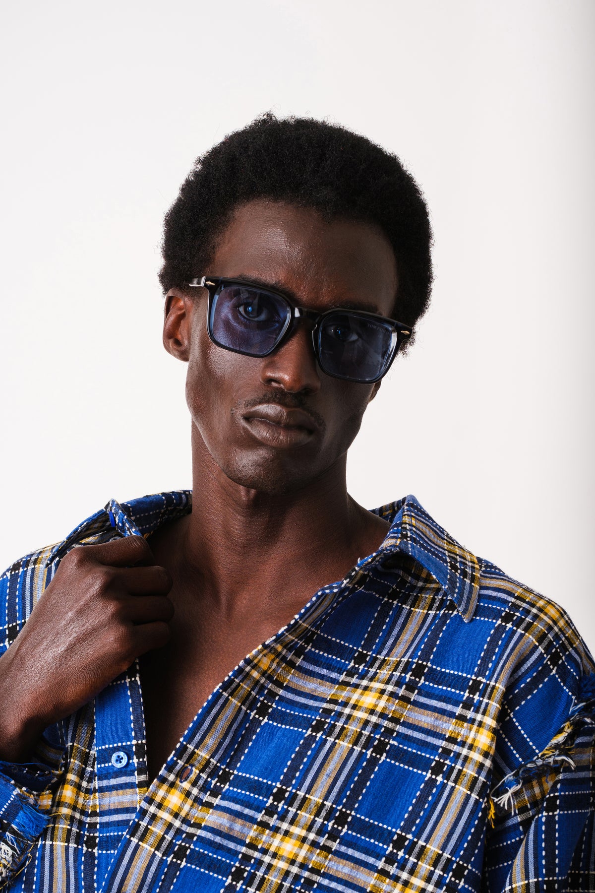 INDIGO OUTCAST FRAYED SHIRT