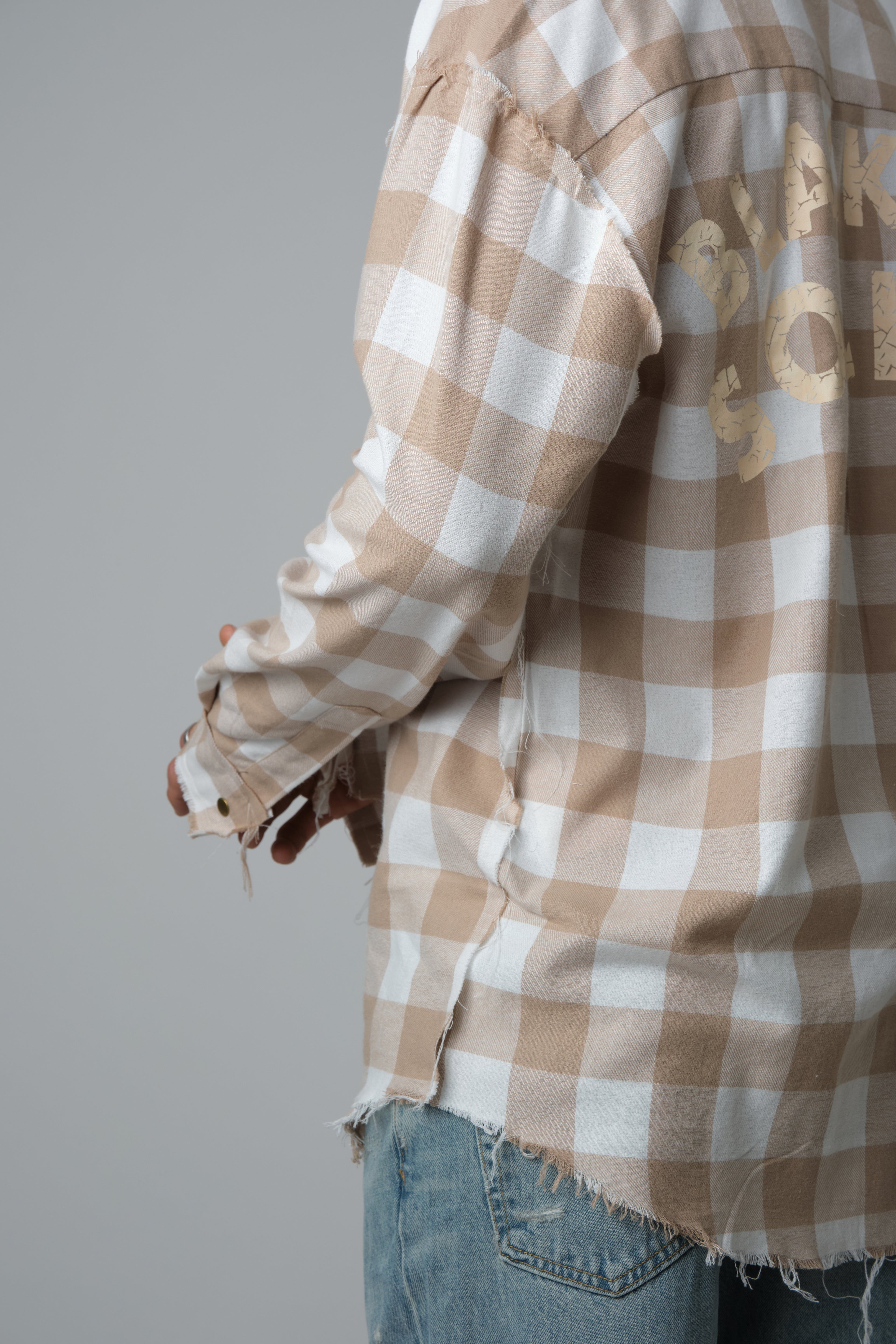 SHREDDED SEAM DROP NECK SHIRT BEIGE PLAID