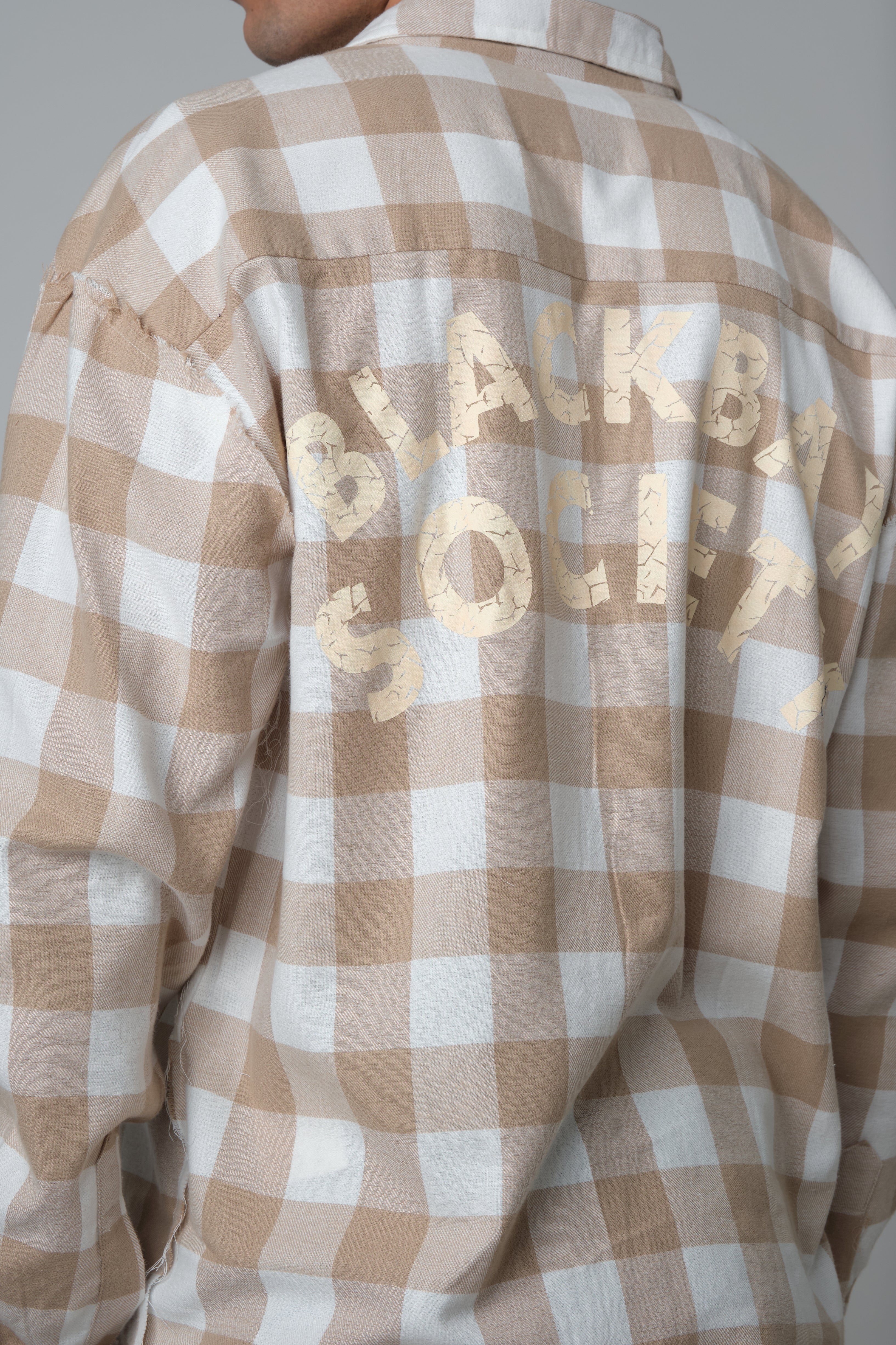 SHREDDED SEAM DROP NECK SHIRT BEIGE PLAID