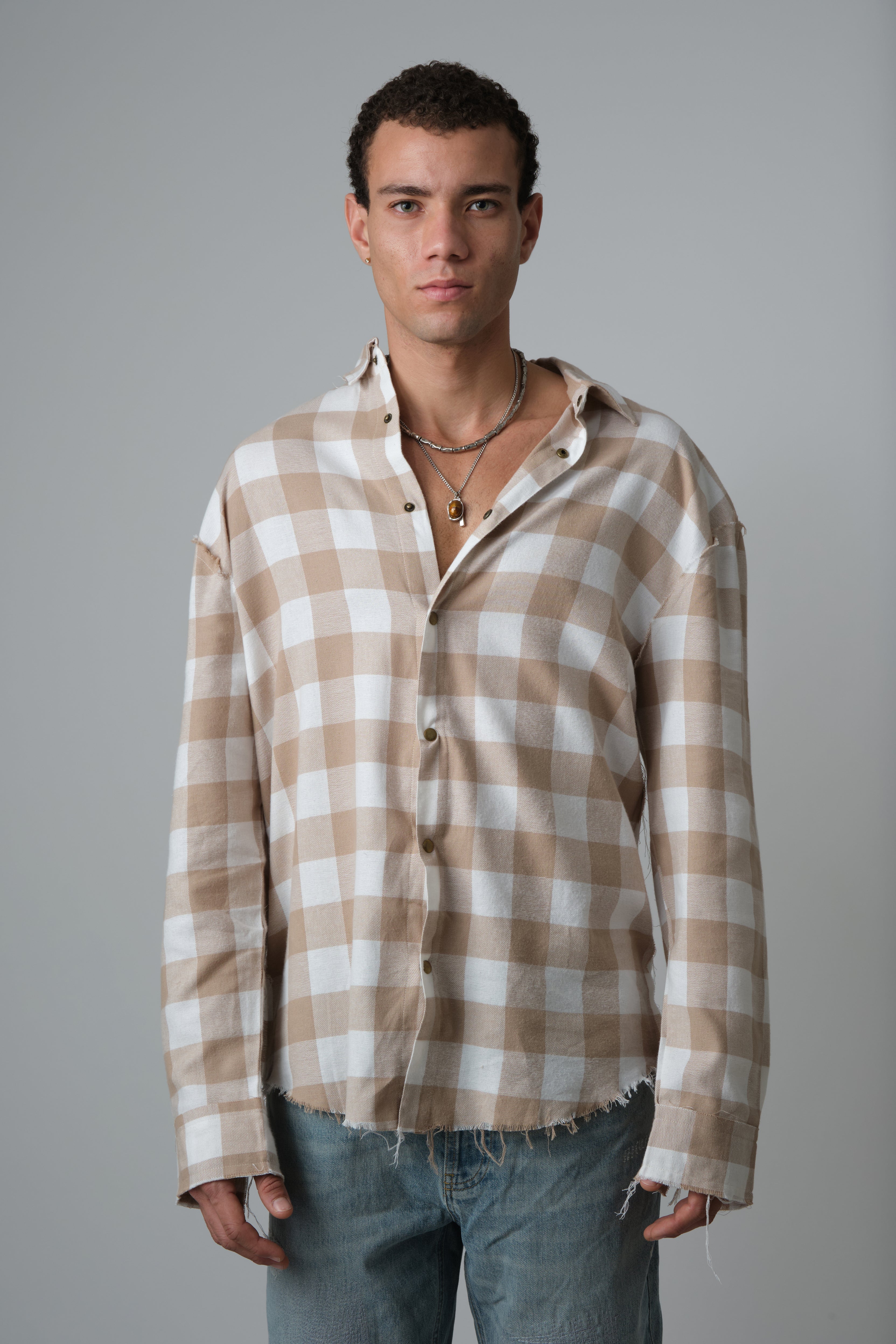 SHREDDED SEAM DROP NECK SHIRT BEIGE PLAID