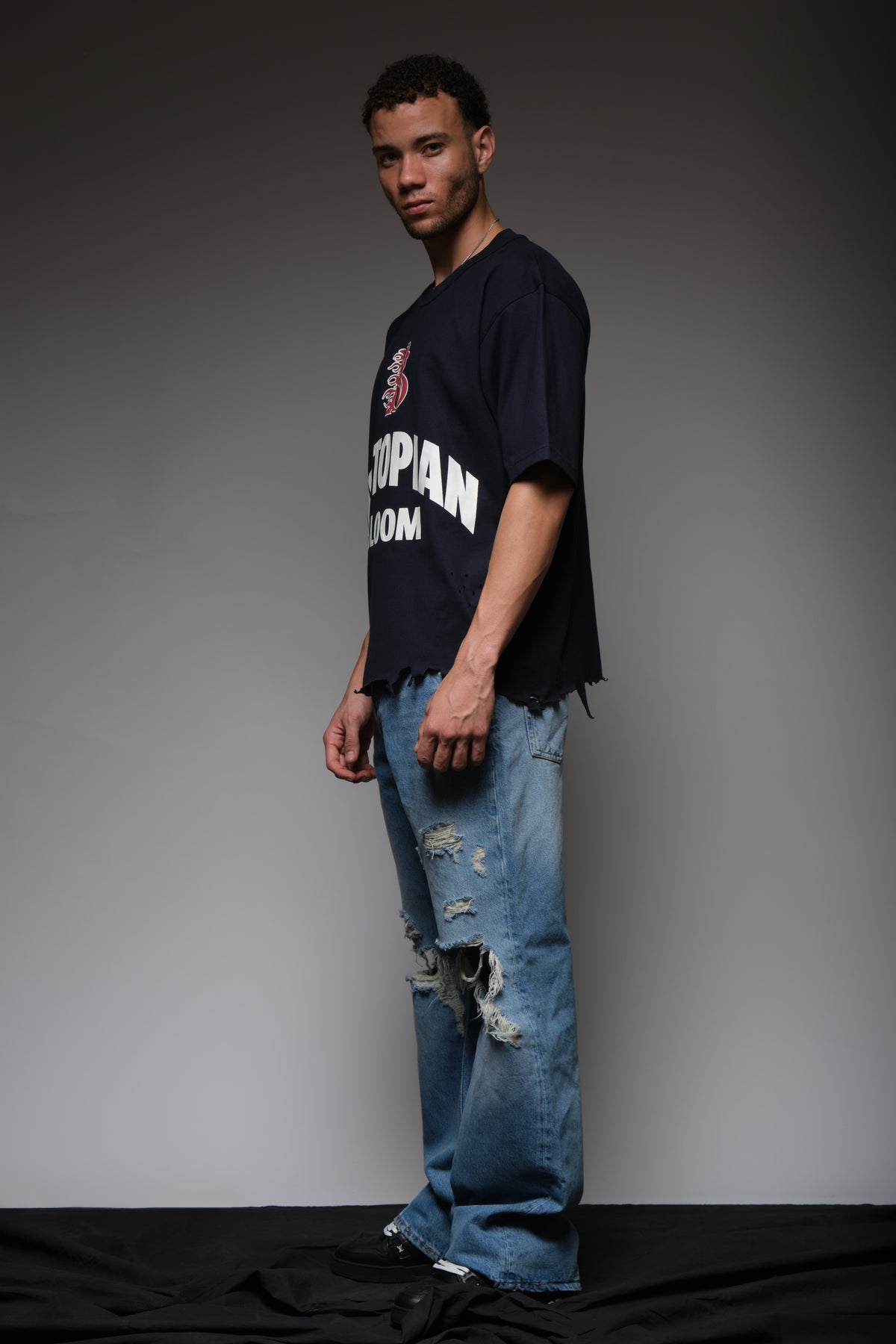 DYSTOPIAN BLOOM DISTRESSED TEE BLUE, DYSTOPIA
