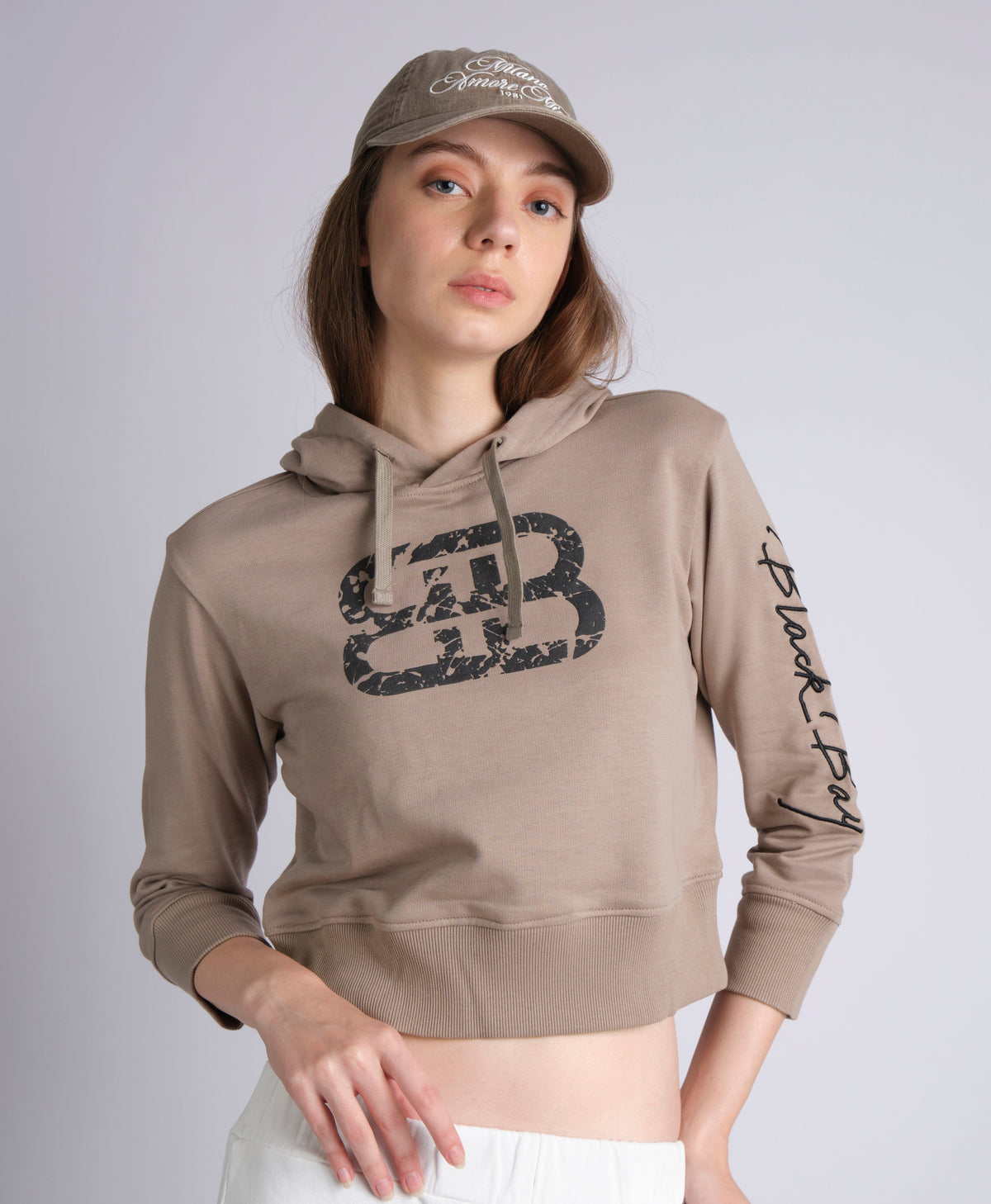 MUSE CROPPED HOODIE