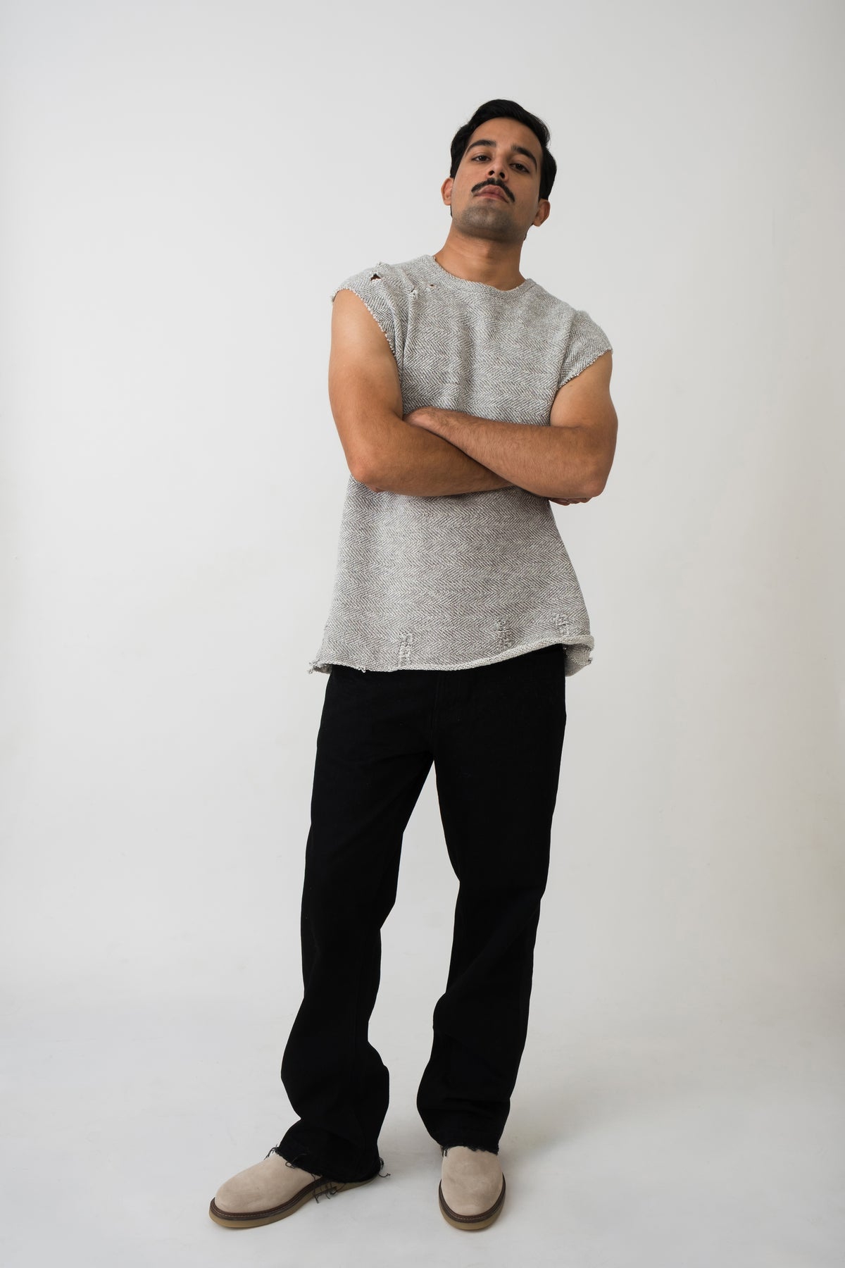 GREY COW BOY T